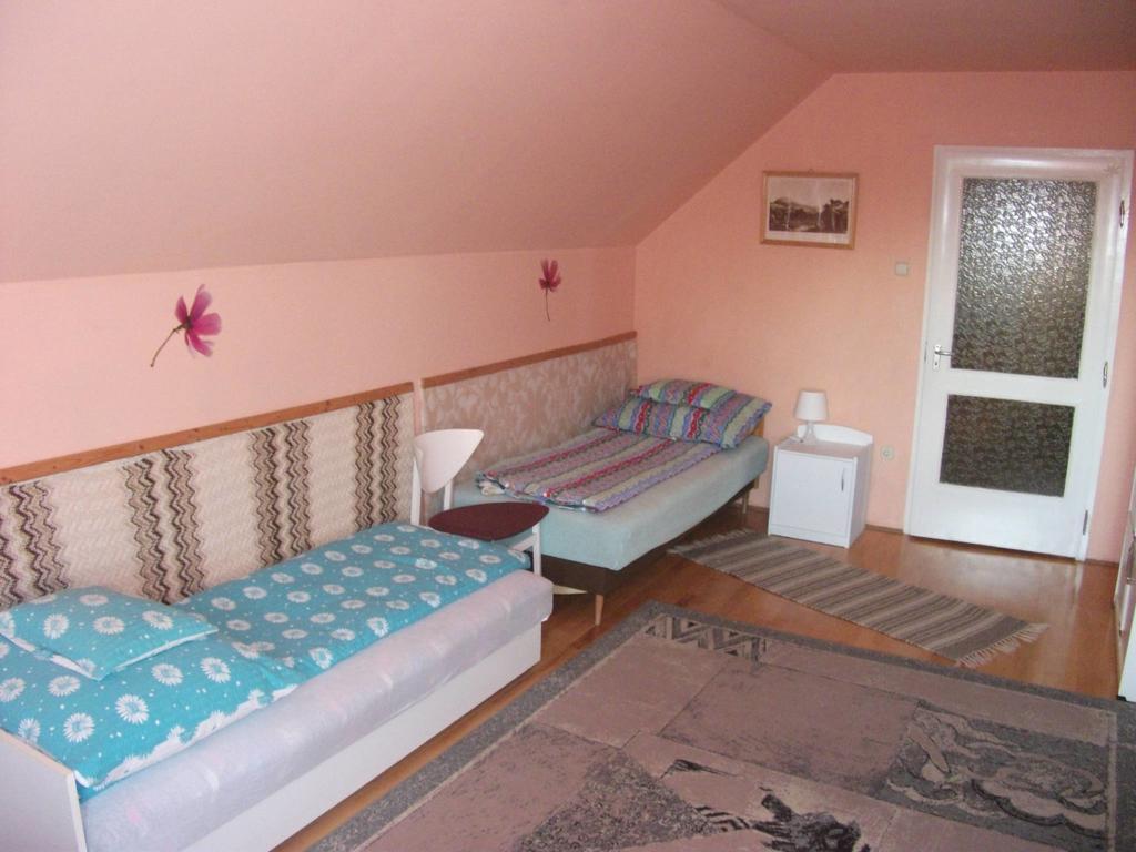 Katalin Vendeghaz Hotel Sarospatak Room photo